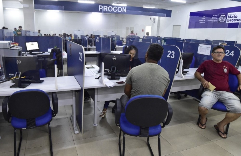 Procon Estadual notifica Águas Cuiabá para suspender cobrança de taxa de coleta de lixo na conta de água