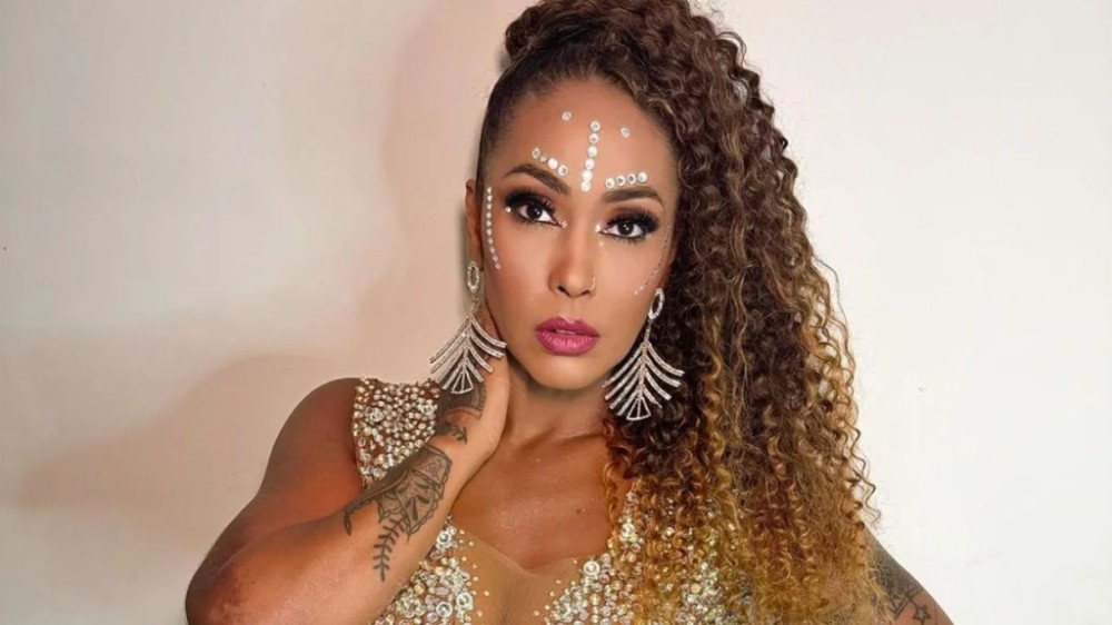 Após anos afastada do carnaval, Rosiane Pinheiro volta a brilhar: ‘MUITO FELIZZZ!’