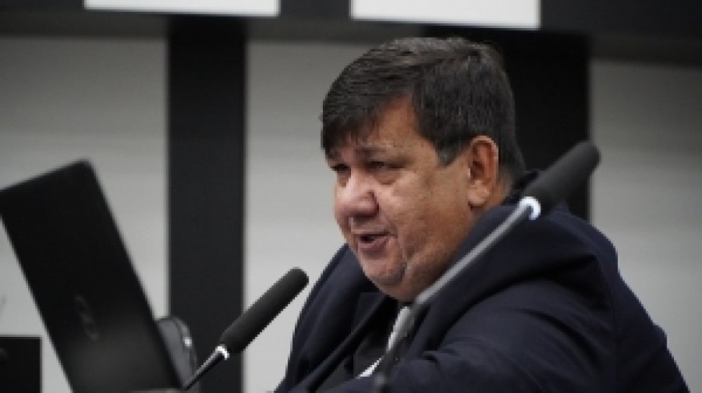 Após indicação de Varanda, bairro Carumbé recebe patrolamento e limpeza