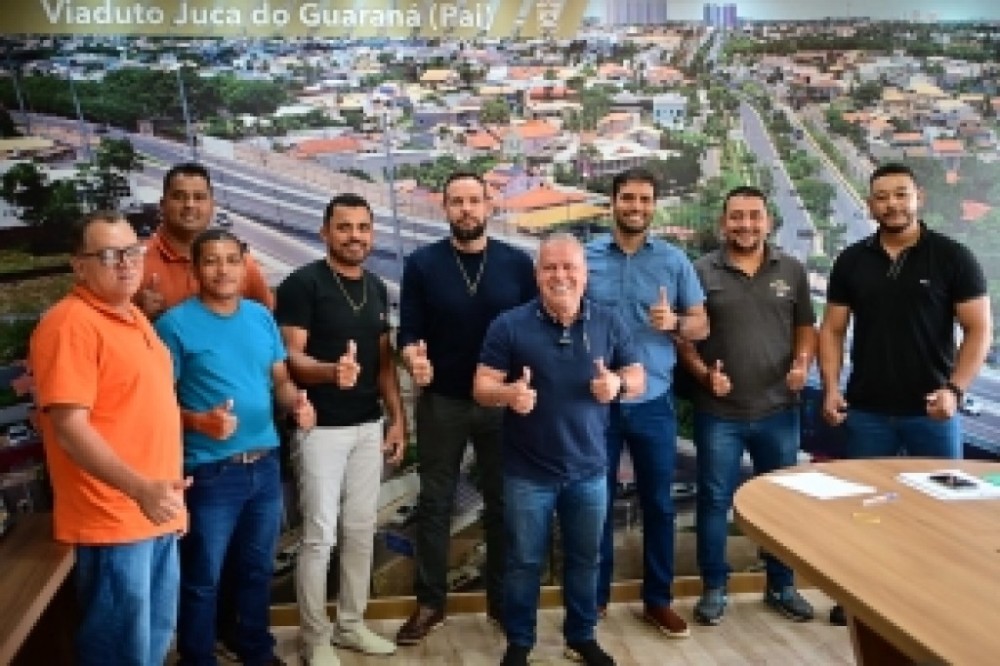 Presidente Chico 2000 recebe prefeito e vereadores de Lambari