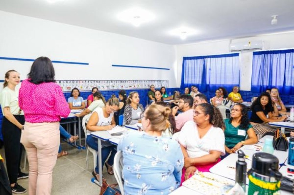 Professores da rede municipal recebem formação do Programa 'A União faz a Vida'