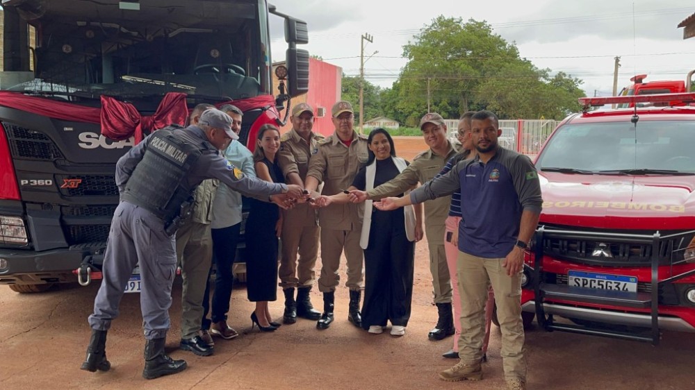 Corpo de Bombeiros Militar entrega duas viaturas para reforçar estrutura de unidade de Confresa