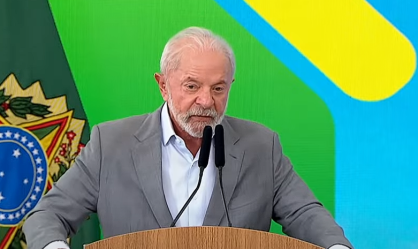 Lula dá aval sobre plano contra tarifas e Fazenda prepara notas técnicas Entre as medidas estudadas, haviam propostas de proteção ao trabalhador e às pequenas empresas