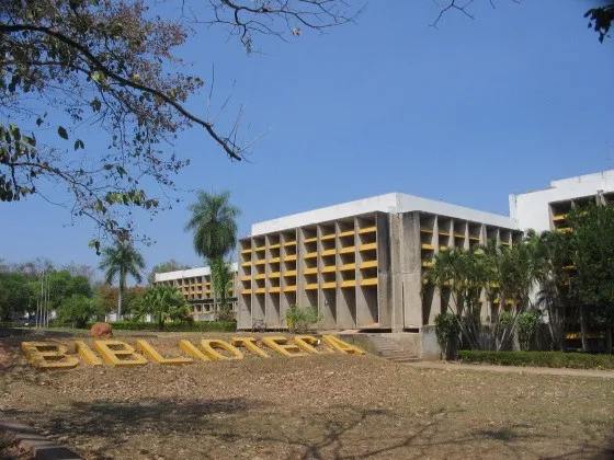 UFMT “tem sido uma bosta”, afirma prefeito Prefeito diz que alunos chegam ao ensino médio sem aprender o básico e dispara contra a UFMT.
