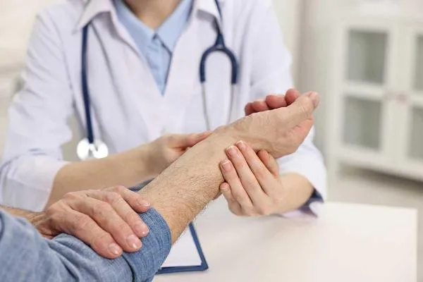 Sorriso: vereadora quer acordo entre Prefeitura e hospitais particulares para disponibilizar consulta com reumatologista