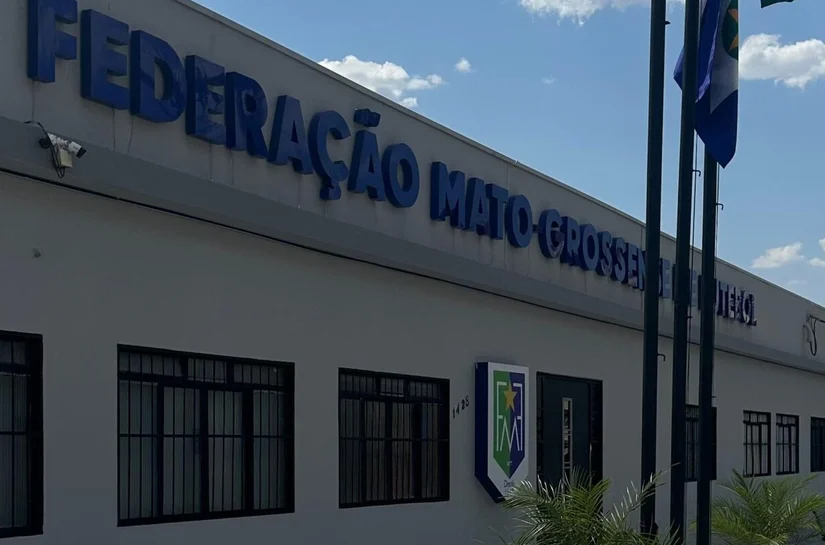 Denúncia de atleta irregular paralisa semifinal do Mato-grossense Feminino