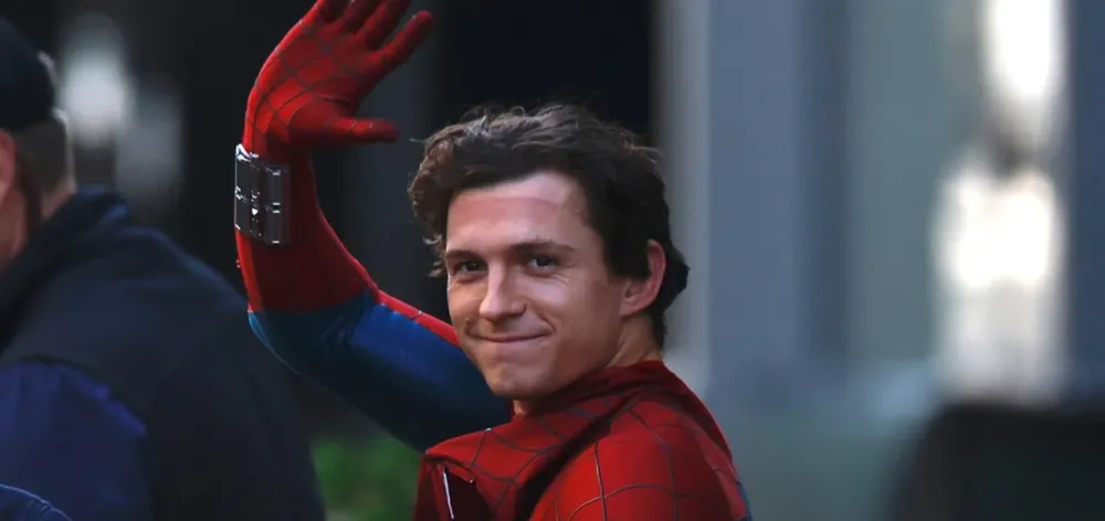 Tom Holland sofre acidente e vai para o hospital nas gravações de Homem-Aranha: Brand New Day