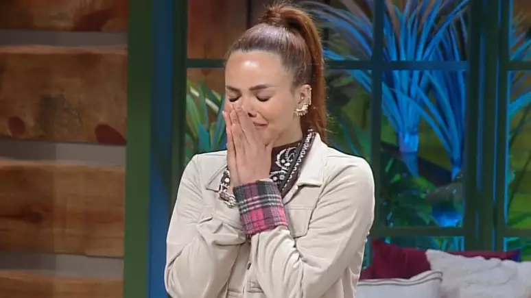 A Fazenda 17: Gabily é a primeira eliminada e deixa o programa com 26,95% dos votos
