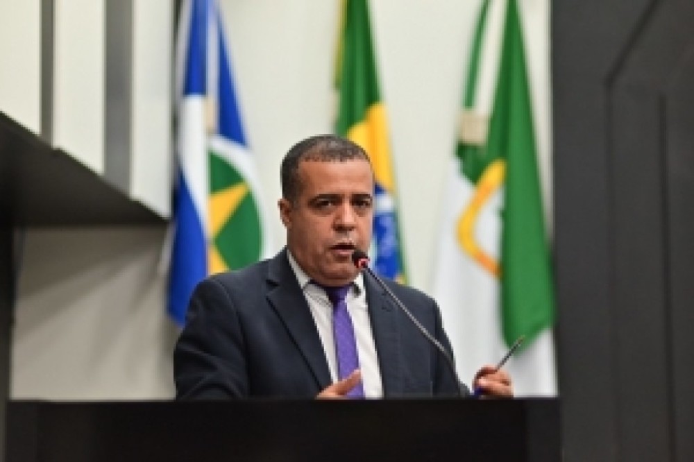 Kero Kero destina R$ 2,4 milhões em emendas para Saúde, Esporte e Educação
