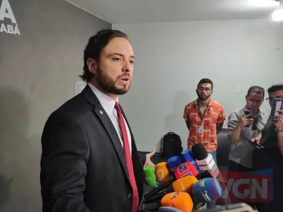 Monteiro ironiza viagem de Abilio: “Obras de 10 milhões não atraem capital estrangeiro” O vereador reiterou que torce para que a viagem tenha algum resultado prático