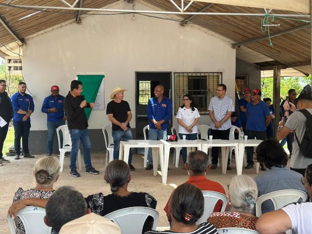 Juca do Guaraná entrega sistema pioneiro de aquaponia em assentamento de Cuiabá