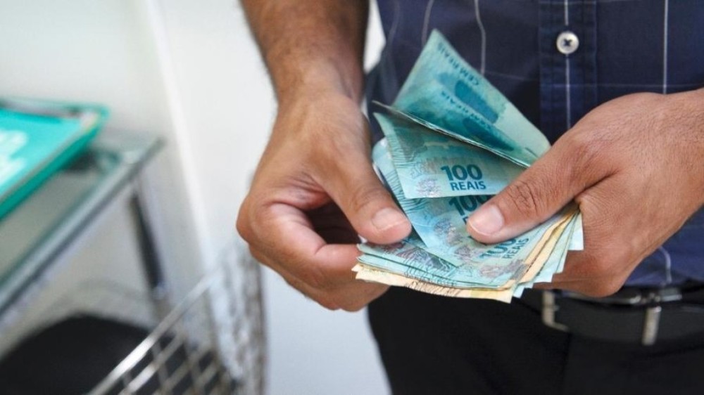 Salários dos servidores serão pagos nesta terça-feira (30) com acréscimo da RGA