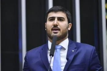 Único voto contrário, deputado diz que 'dosimetria' enfraquece a democracia