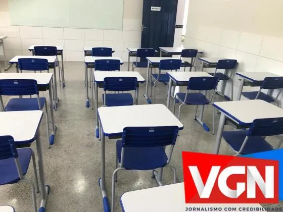 Professores ficam sem salário e contratos são encerrados antes do Natal em MT Deputado critica dispensa de PAPEs sem pagamento em Mato Grosso