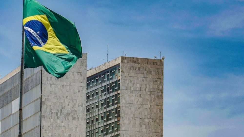 Brasil cai 10 posições no ranking que mede a percepção da corrupção