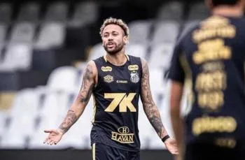 Neymar dá indícios de aposentadoria