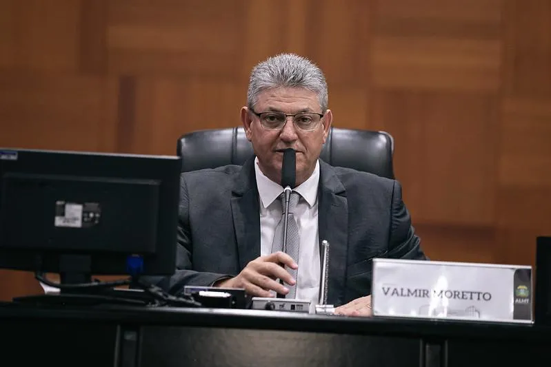 RECONHECIMENTO E VALORIZAÇÃO, Deputado Valmir Moretto promove homenagem a servidores da Sinfra por contribuição ao progresso de Mato Grosso