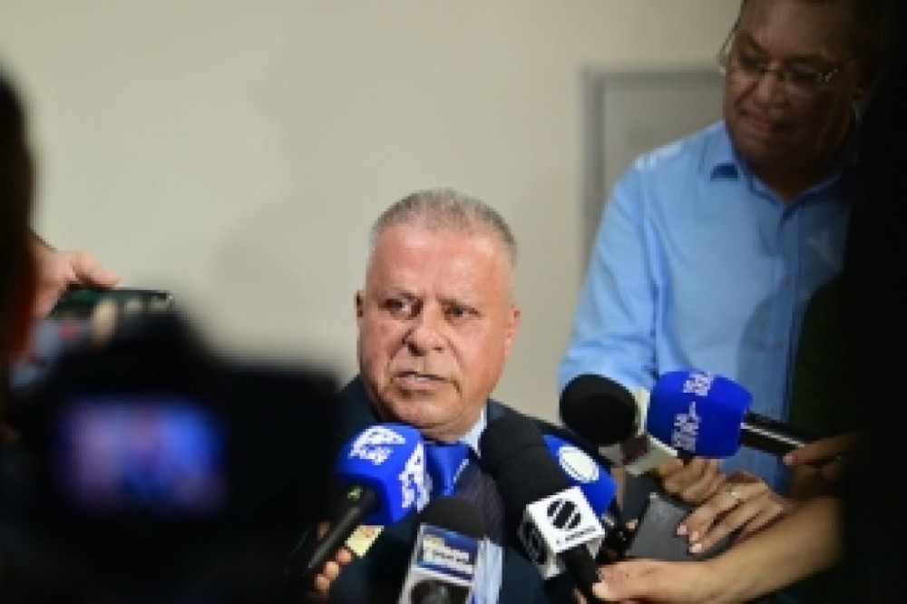 Presidente Chico 2000 pede pavimentação de ruas do bairro Vista Alegre