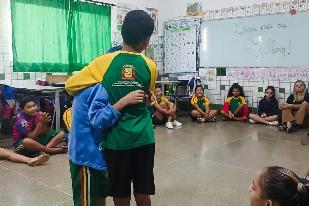 'Dinâmica do urso' ajuda alunos a desenvolver empatia e combater o bullying