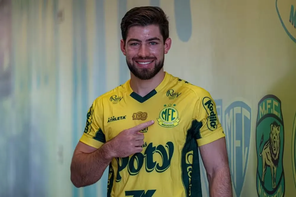 Gabriel Knesowitsch deixa o Cuiabá e retorna ao Mirassol por empréstimo