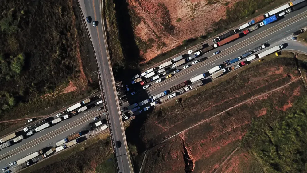 Nova greve dos caminhoneiros? Categoria ameaça parar se MP do frete não for votada 