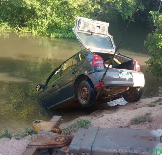 Motorista cai em rio de Sinop (MT) e sobrevive após ficar agarrado a galhos