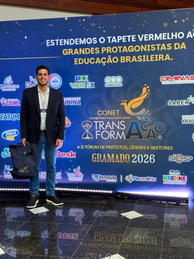 Charles vai a Gramado para buscar propostas aplicáveis à rede municipal de VG