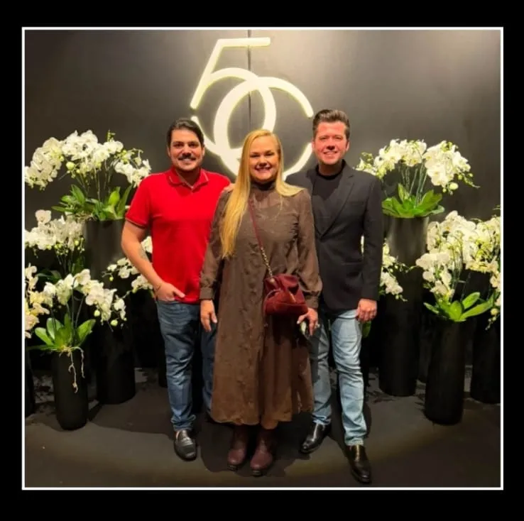 Coluna Anamaria: A festa que parou Cuiabá: Fernando Perez celebra 50 anos da Artefacto e seu aniversário em noite memorável!