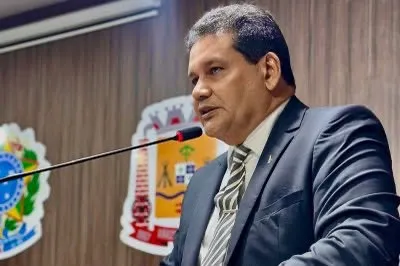 Wanderley Cerqueira apresenta indicações para melhorias em bairros de Várzea Grande