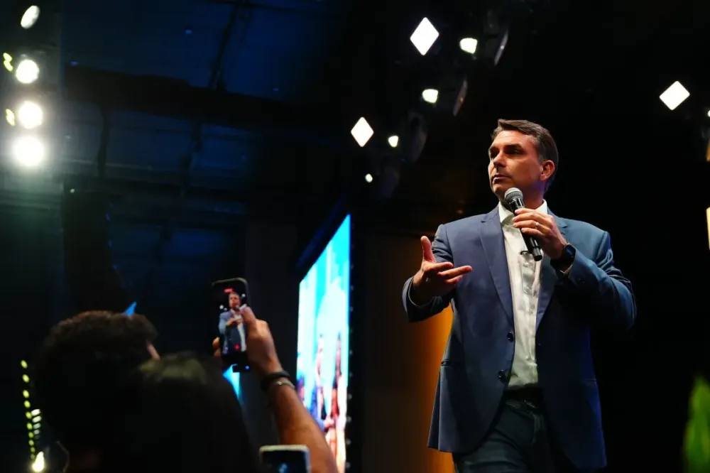 O senador e candidato ao Planalto, Flávio Bolsonaro (PL-RJ) • Foto: Vittor Sales