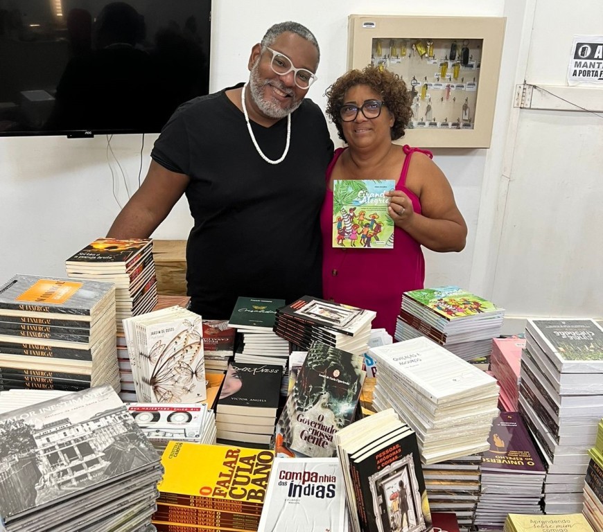 Secel doa livros a 22 bibliotecas públicas de Mato Grosso