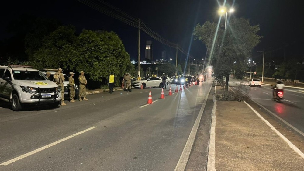 Lei Seca prende 4 motoristas embriagados e confecciona 63 multas em Cuiabá