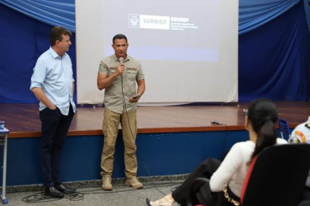 Prefeito apresenta Segurança em Números e estratégias de enfrentamento a criminalidade em reunião do GGI