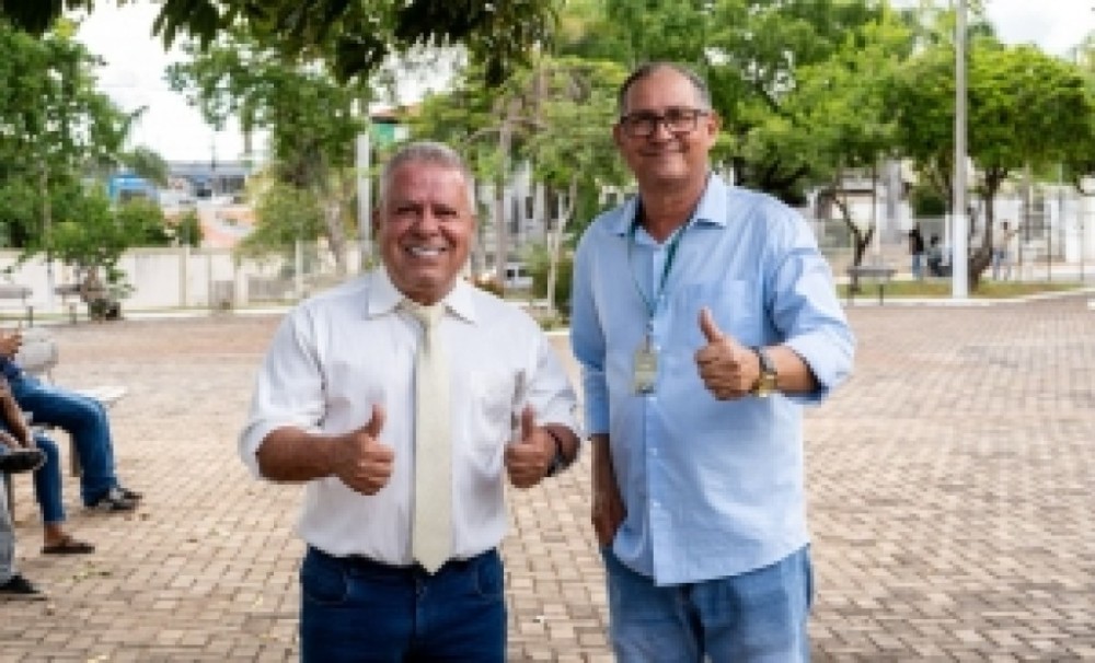 Chico 2000 prestigia posse do novo administrador da Regional Leste