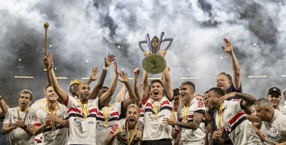 São Paulo vence Palmeiras nos pênaltis e conquista a Supercopa Rei 2024