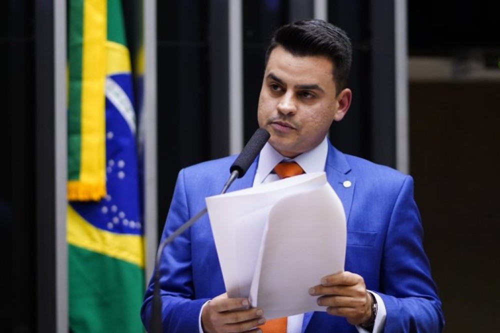 Projeto pune estabelecimentos que facilitarem turismo sexual