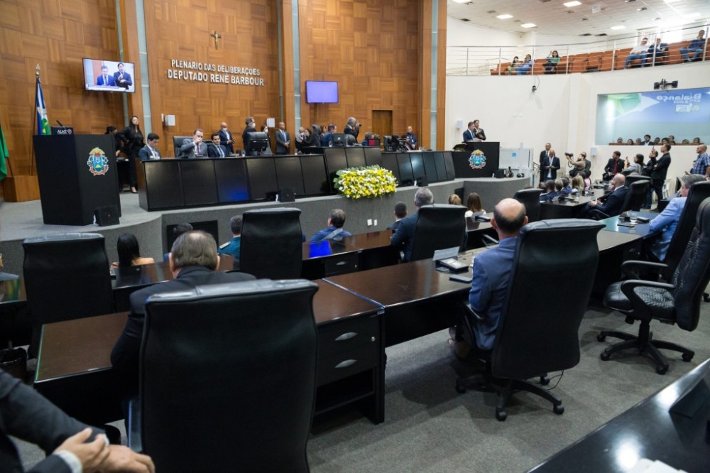 Deputados destacam parceria dos poderes na abertura dos trabalhos na ALMT