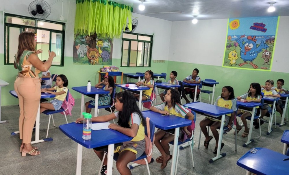 Rede municipal inicia ano letivo atendendo 36 mil alunos em 92 unidades escolares