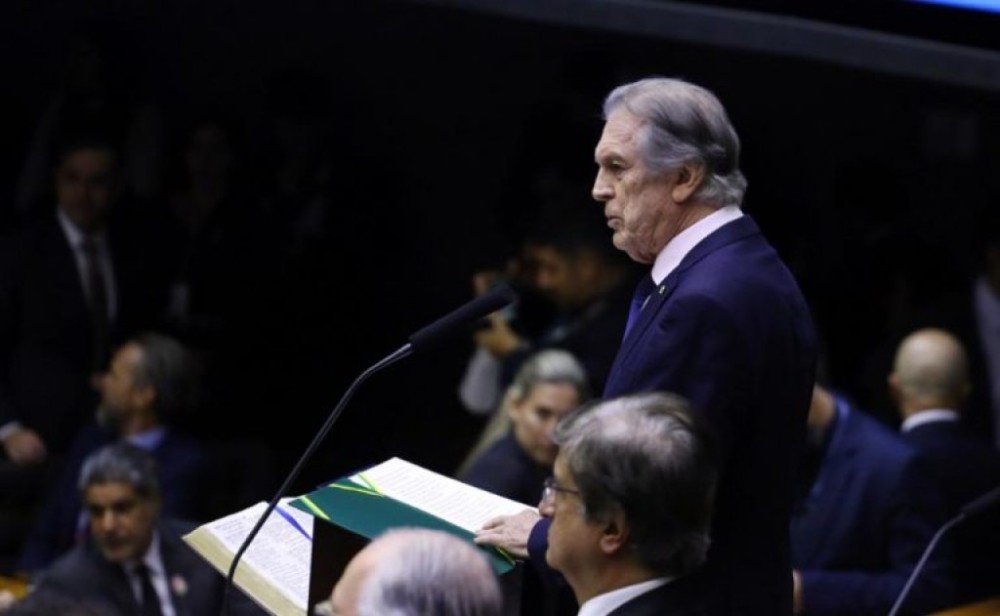 Em mensagem enviada ao Congresso, Lula cita expectativa sobre nova política industrial