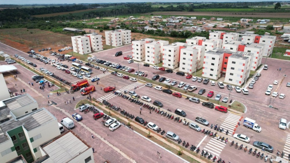 Assistência Social monta ponto de atendimento para auxiliar população no Nico Baracat