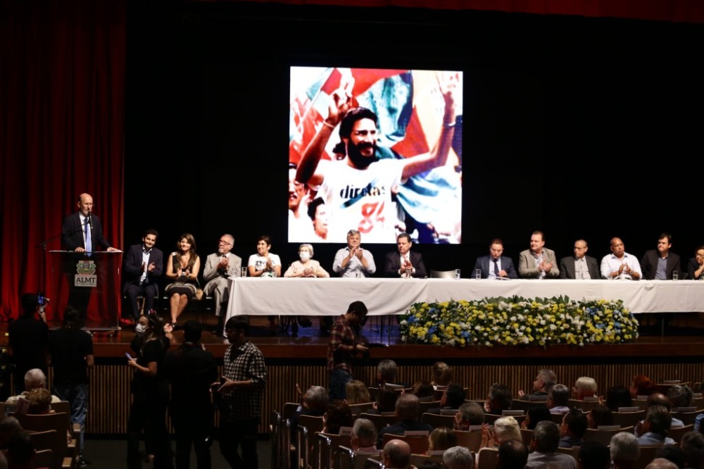 ALMT realiza lançamento do filme 