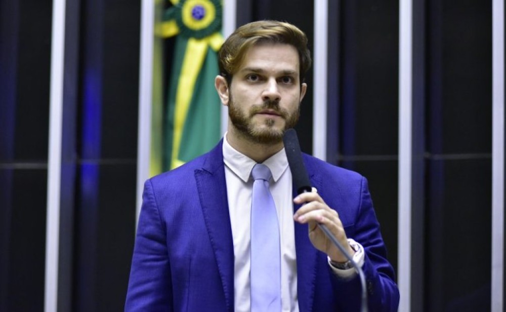 Projeto inclui plano de saúde animal entre benefícios das empresas para os trabalhadores
