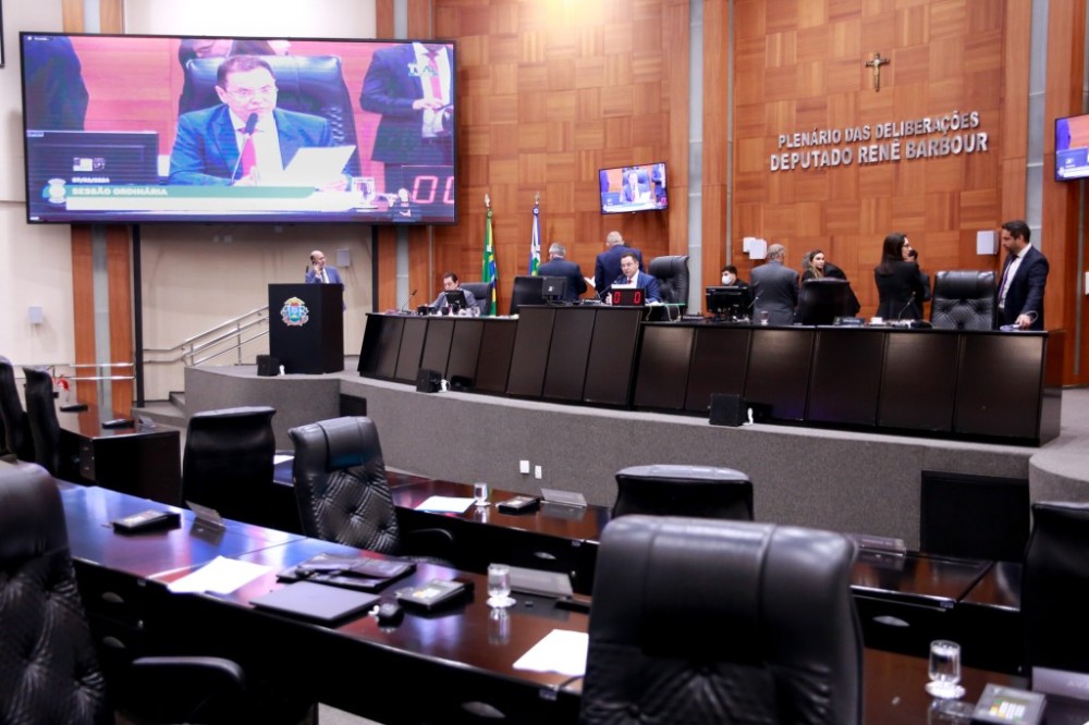Pedido de vista adia votação de mensagem do governo que altera política da pesca