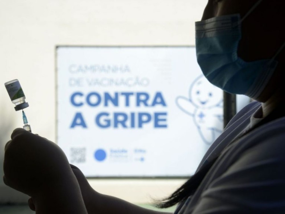 Projeto exige divulgação periódica de informações sobre vacinas
