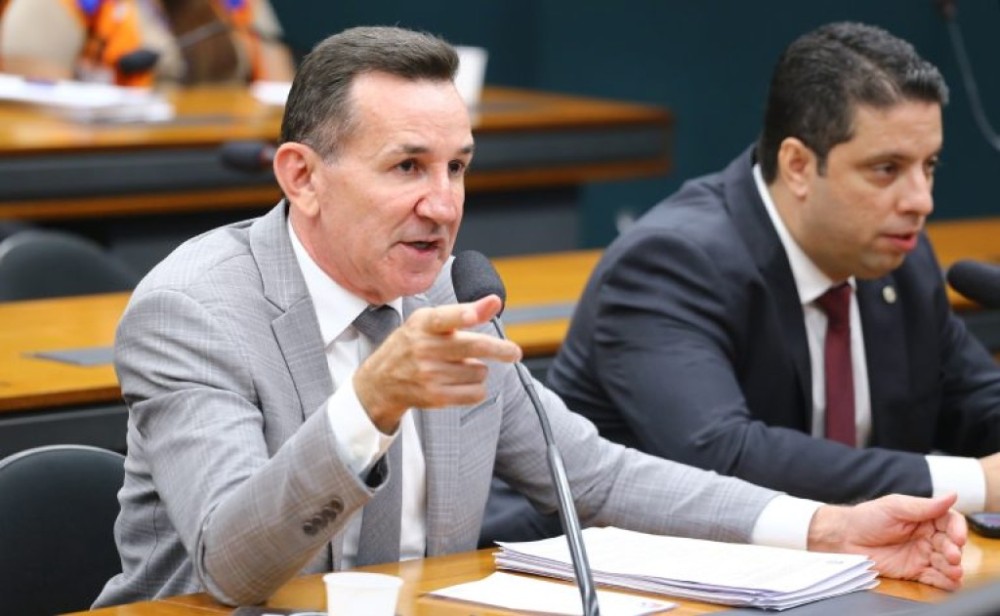 Proposta limita spread bancário nas instituições financeiras da União