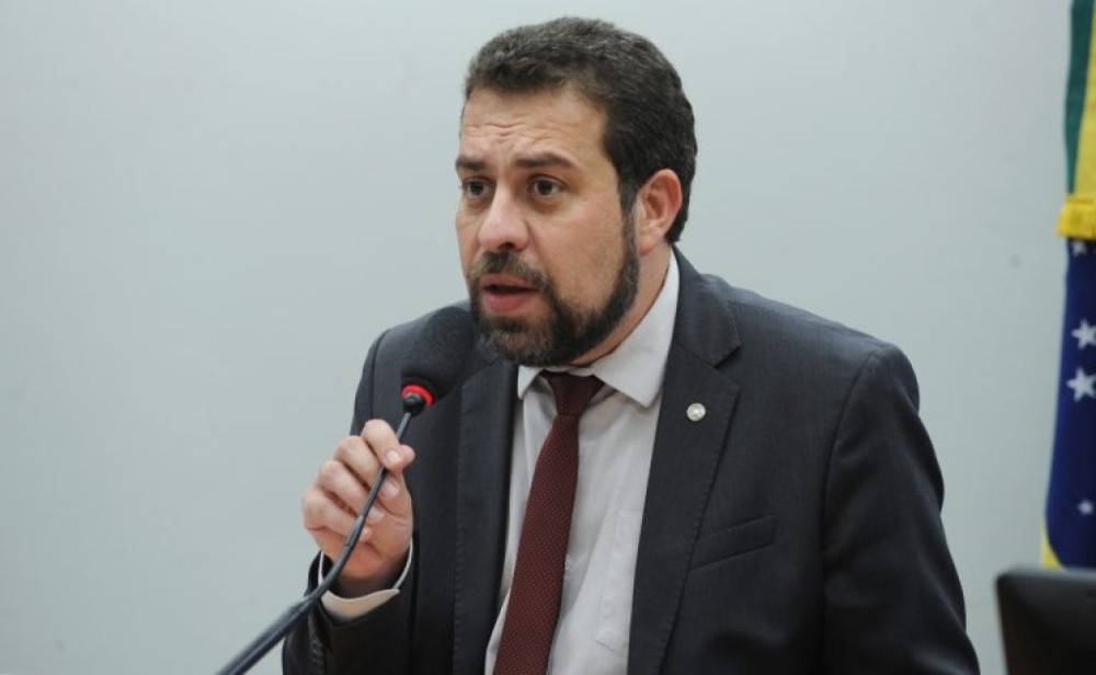 Projeto veda cobrança de matrícula por faculdade particular em cursos sem data de início definida