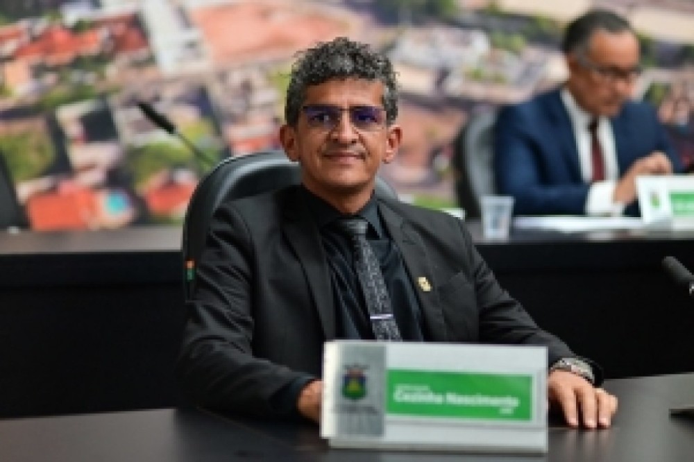 Vereador Cezinha visita bairros para acompanhar execução de obras na Capital