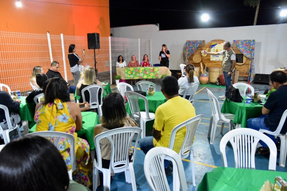 Sarau Cultural encerra programação de evento do SER Família Criança em Poconé
