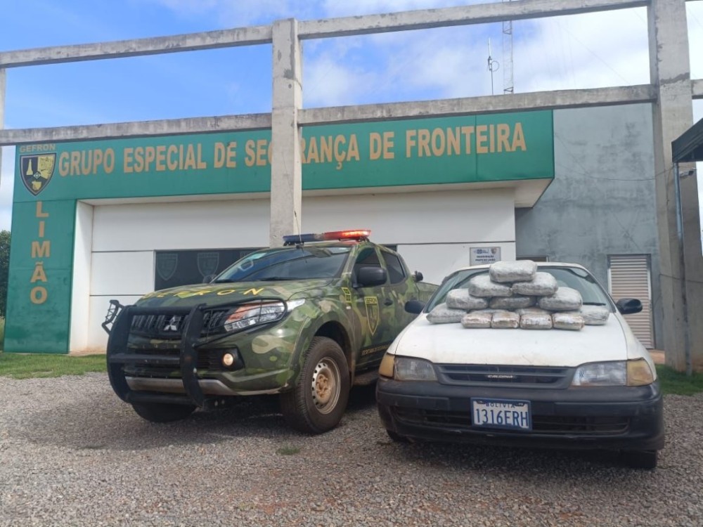 Gefron prende motorista de táxi com 14 tabletes de maconha