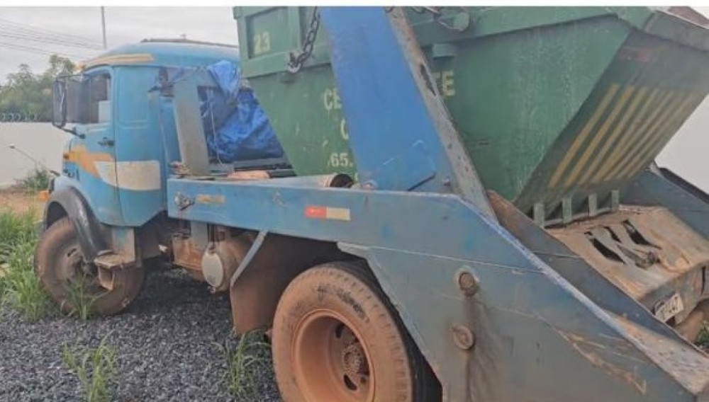 Polícia Civil flagra descarte irregular de resíduos em represa e prende motorista em VG